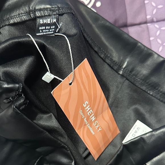 SHEIN Black Faux Leather Pencil Skirt - Picture 3 of 3